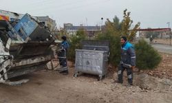 Belediye Ekiplerinden Merkezden Kırsala Çevre Temizliği Çalışması