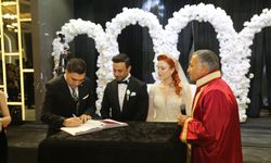 Şanlıurfa Emniyet Müdürü Aksoy, Nikâh Töreninde Çifti Yalnız Bırakmadı