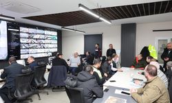 Şanlıurfa’da Kar Seferberliği: Büyükşehir Ekipleri 3 Vardiya Sahada!