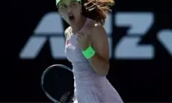 Zeynep Sönmez maçı ne oldu, üçüncü tura yükseldi mi? Avustralya Açık'ta Zeynep Sönmez, Anna Bondar tenis maçı kaç kaç?
