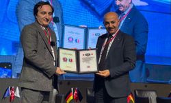 KGK Birleşik Krallık Temsilcisi Vatan Öz’e büyük onur