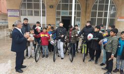 Birecik’te Gençlere Hediyeli Cami Ziyareti