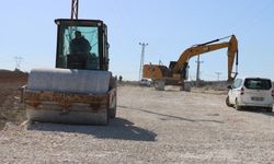 Şanlıurfa’da 14 Kilometrelik Kırsal Yol Sıcak Asfaltla Yenileniyor!