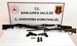 Şanlıurfa’da Jandarmadan Ruhsatsız Silah Operasyonu: Ceylanpınar ve Bozova’da Çok Sayıda Silah Ele Geçirildi