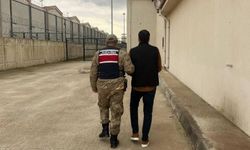 Şanlıurfa’da 7 Yıl 6 Ay Hapis Cezası Bulunan Şüpheli JASAT Operasyonuyla Yakalandı