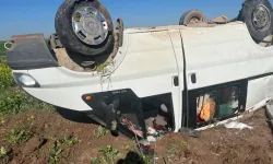 Şanlıurfa’da Otomobil Şarampole Uçtu