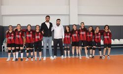 Karaköprü’de 32 Okulun Katıldığı Voleybol Turnuvası Start Aldı
