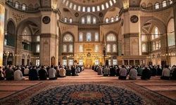 Diyanet İşleri Başkanlığı tarafından her hafta yayımlanan yeni ve gündeme dair mesajlar içeren cuma hutbesi, camilerde o