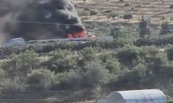 Şanlıurfa'da Seyir Halindeki Tır Alevlere Teslim Oldu