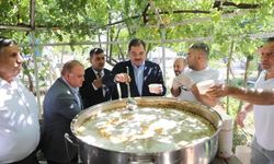 Başkan Canpolat Ve Sanayi Esnafı Aşure İkramında Bir Araya Geldi