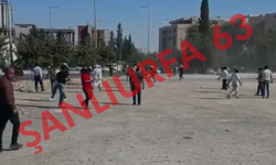 Şanlıurfa Adliye Önü Karıştı! Ortalık Savaş Alanına Döndü