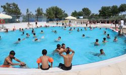 Şanlıurfa Büyükşehir'den Hem Serinleten Hem Hayat Kurtaran Hizmet!
