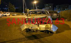 Şanlıurfa'da Zincirleme Kaza! 3 Otomobil Birbirine Girdi, 8 Yaralı