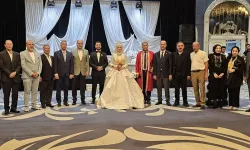 Şanlıurfa'da Şehit Yakınının Düğününde Duygulandıran Anlar!