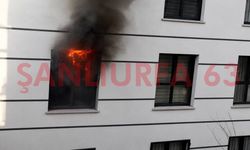 Şanlıurfa’da Apartmanda Yangın Paniği! 4 Yaralı, 8 Kişi Kurtarıldı
