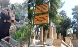 Mezarlıkta Yaşanan Duygusal Anlar Sosyal Medyada Büyük Yankı Uyandırdı