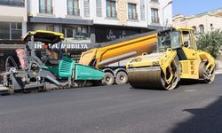 Şanlıurfa Büyükşehir Belediyesi’nden Siverek’te Asfalt Yenileme Çalışması