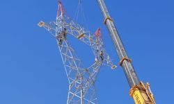 Şanlıurfa’da mahalle sakinleri elektrik direkleri için çözüm bekliyor