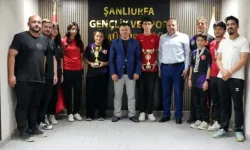 Şanlıurfa'nın Başarılı Atıcıları İl Müdürü İsa Yazıcı'yı Ziyaret Etti