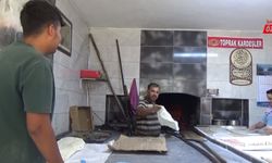 Şanlıurfalı Fırıncıların Zorlu Mesaisi Yaz Aylarında da Devam Ediyor!