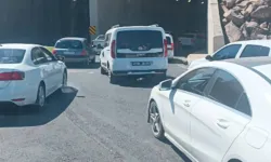 Şanlıurfa’da Deprem Sonrası Kırsal Yollarda Yoğunluk Oluştu