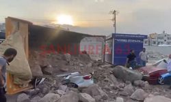 Şanlıurfa’da Hafriyat Yüklü Kamyon Devrildi: 1 Yaralı