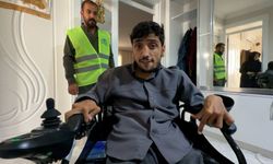 Şanlıurfa’da Engelli İki Gencin Tekerlekli Sandalye Talebi Karşılandı
