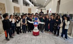 Şanlıurfa’da Öğrenciler Battani Uzay Ve Havacılık Bilim Merkezi’ni Ziyaret Etti