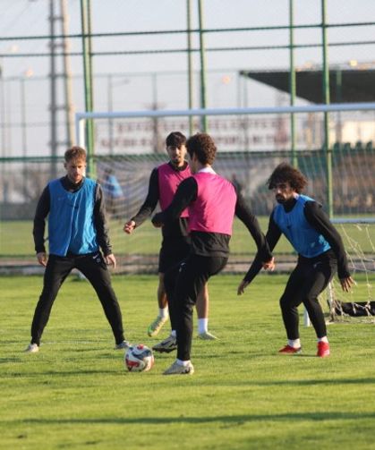 Nesine 2. Lig Beyaz Grup’ta Zirve Yarışı Kızıştı