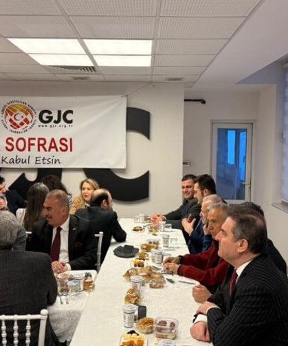 KGK’nın Ankara İftarında Savaş Gündemi: Gazetecilik ve Sorumluluklar Konuşuldu