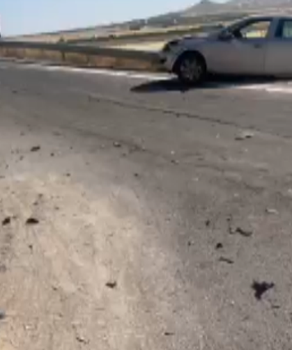 Şanlıurfa–Diyarbakır Yolunda Ulaşım Aksadı: 3 Araç Çarpıştı
