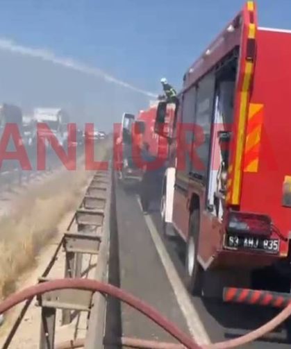 Viranşehir Yolunda Korku Dolu Anlar! Otomobil Yüklü Tırda Yangın