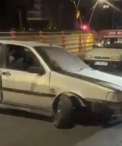 Şanlıurfa’da Kontrolden Çıkan Araç Direğe Çarptı