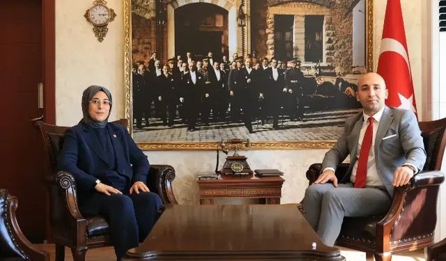 Şanlıurfa Milletvekili Yazmacı, Kaymakam Çakal'ı Makamında Ziyaret Etti!