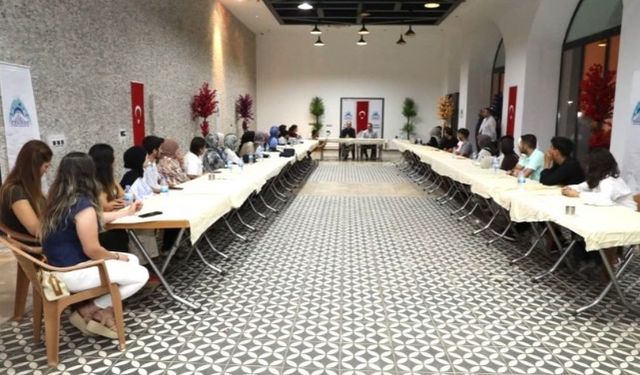 Başkan Kuş, Üniversiteye Başlayan Gençlerle Bir Araya Geldi