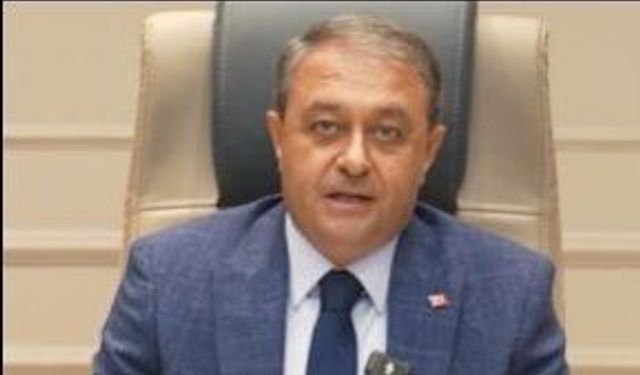 Şanlıurfa Valisi Hasan Şıldak, yeni eğitim-öğretim yılı vesilesiyle öğretmen ve okul yöneticilerine canlı yayın aracılığıyla seslenerek önemli mesajlar verdi!