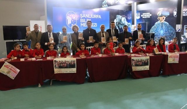 Şanlıurfa Kitap Fuarı'nda “20 Düş Yolculuğu” Okurla Buluştu
