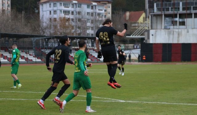 Şanlıurfaspor, Kastamonuspor"u Deplasmanda 4-2 Mağlup Etti