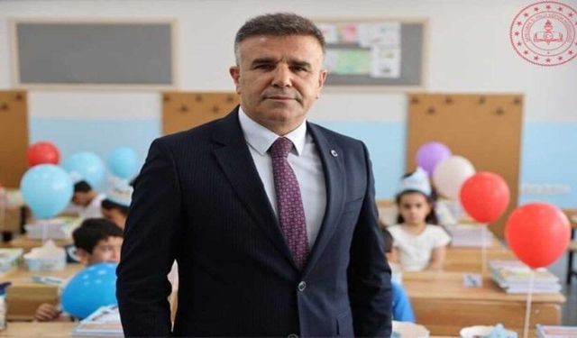 Şanlıurfa Milli Eğitim Müdürü Sultanoğlu'ndan öğrencilere kitap önerisi