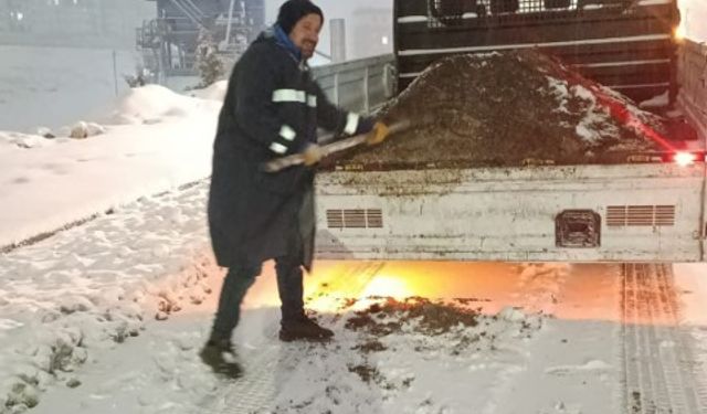 Eyyübiye Belediyesi’nden Karla Mücadelede Tam Kadro Çalışma!
