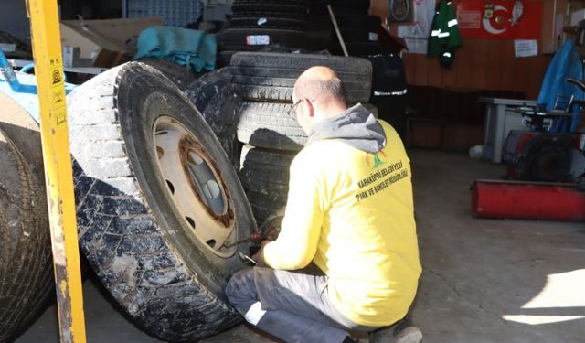Şanlıurfa Karaköprü’de Belediye Araçları Kendi Atölyelerinde Bakımdan Geçiyor