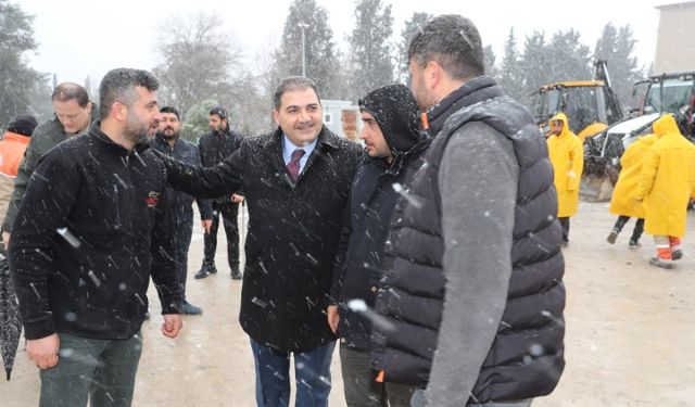 Şanlıurfa’da Kar Uyarısı Sonrası Haliliye Ekipleri Sahaya İndi