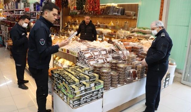 Karaköprü Belediyesi’nden Ramazan Öncesi Market Ve Pastanelere Yakın Takip