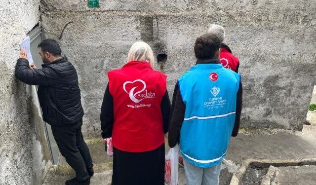 Şanlıurfa’da Gönüllülerden Anlamlı Ramazan Ziyaretleri!