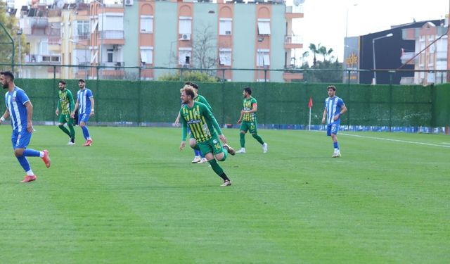 Şanlıurfaspor’dan 10 Kişiyle Destansı Galibiyet: Zirve Takibi Sürüyor!