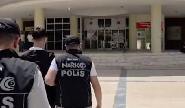 Şanlıurfa’da Durdurulan 3 Araçtan Uyuşturucu Çıktı