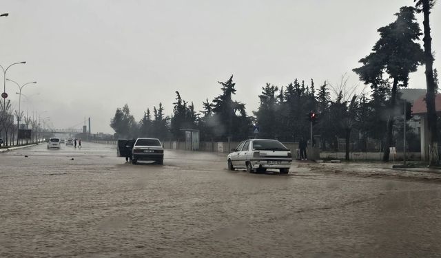 Şanlıurfa’da Şiddetli Yağış Sonrası Ekipler Seferber Oldu!