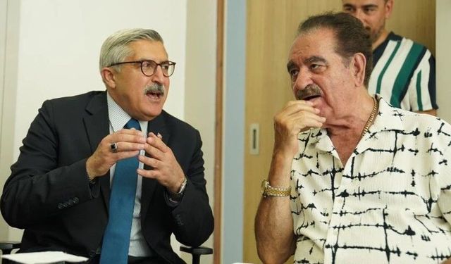 Hastanede Tedavi Gören İbrahim Tatlıses’e Moral Ziyareti