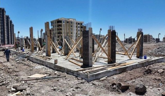 Karaköprü Belediyesi’nden Gençlere Modern Spor Tesisi