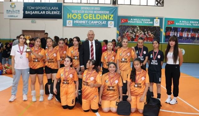 Şanlıurfa'da Haliliye Belediyesi'nden Gençlere Spor Desteği